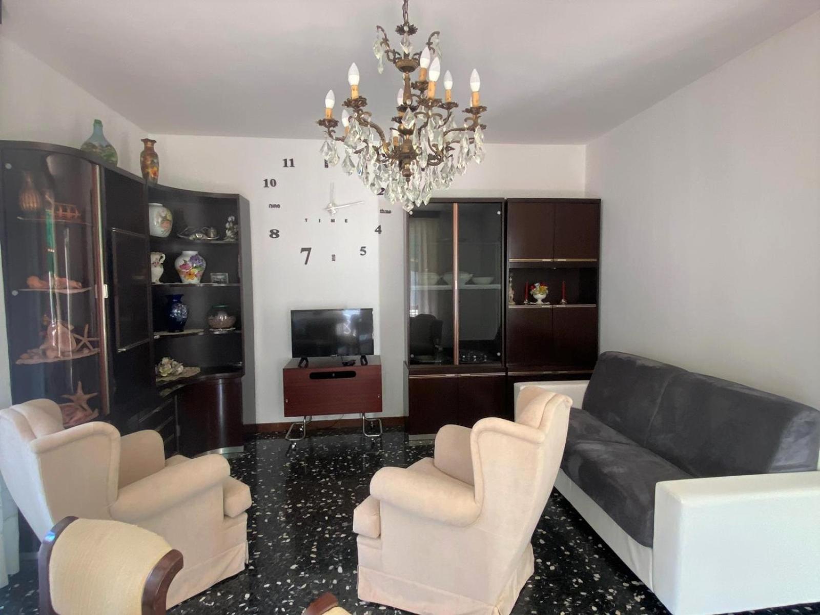 Villa The Swan - Composed By 2 Apartments Манделло-дель-Ларио Экстерьер фото